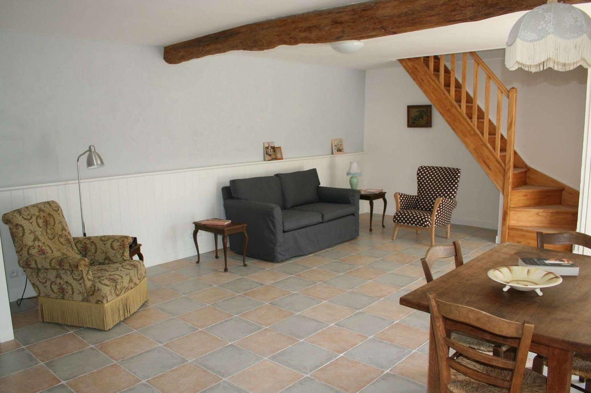 Domaine De Chantageasse Asnieres-la-Giraud Exterior photo